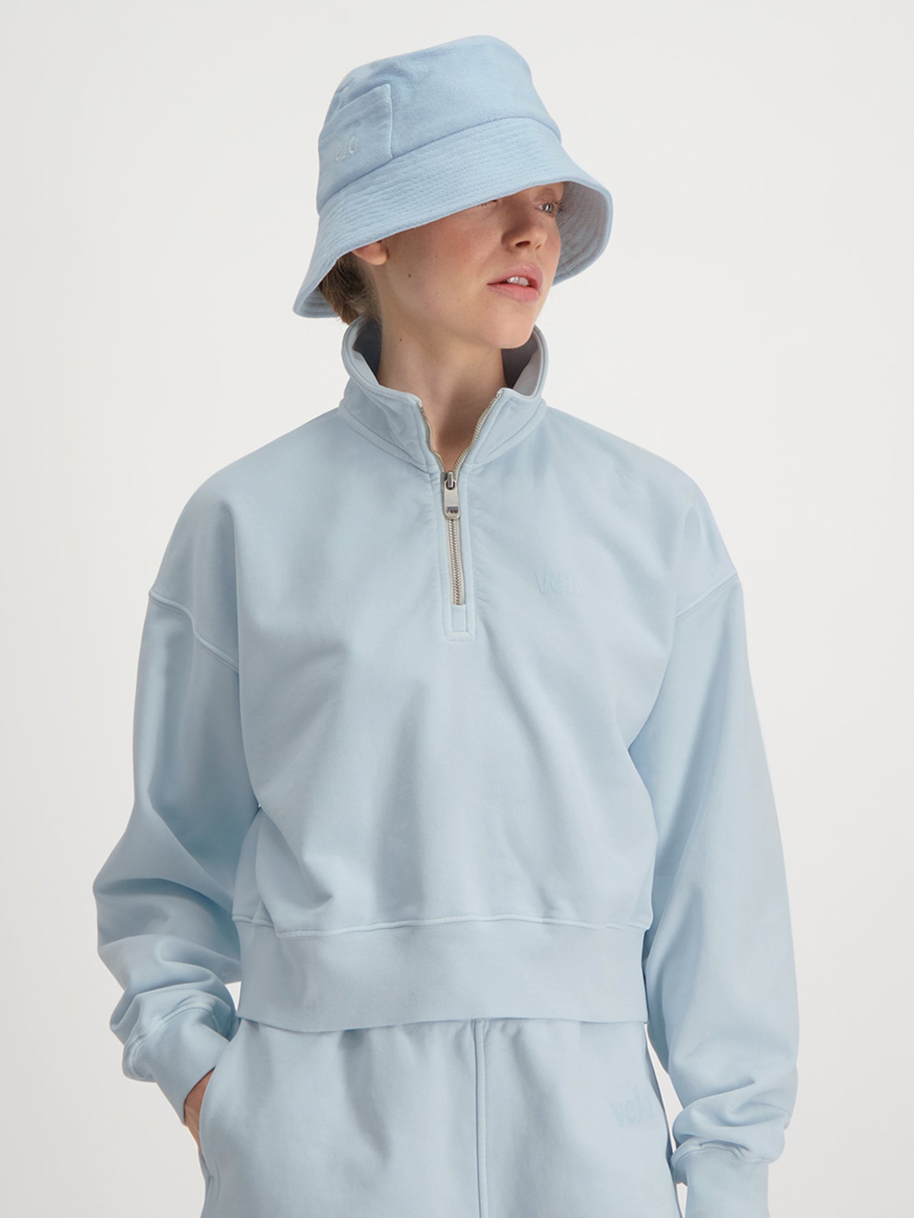 Runyon Cropped Quarter Zip Sweatshirt VELD